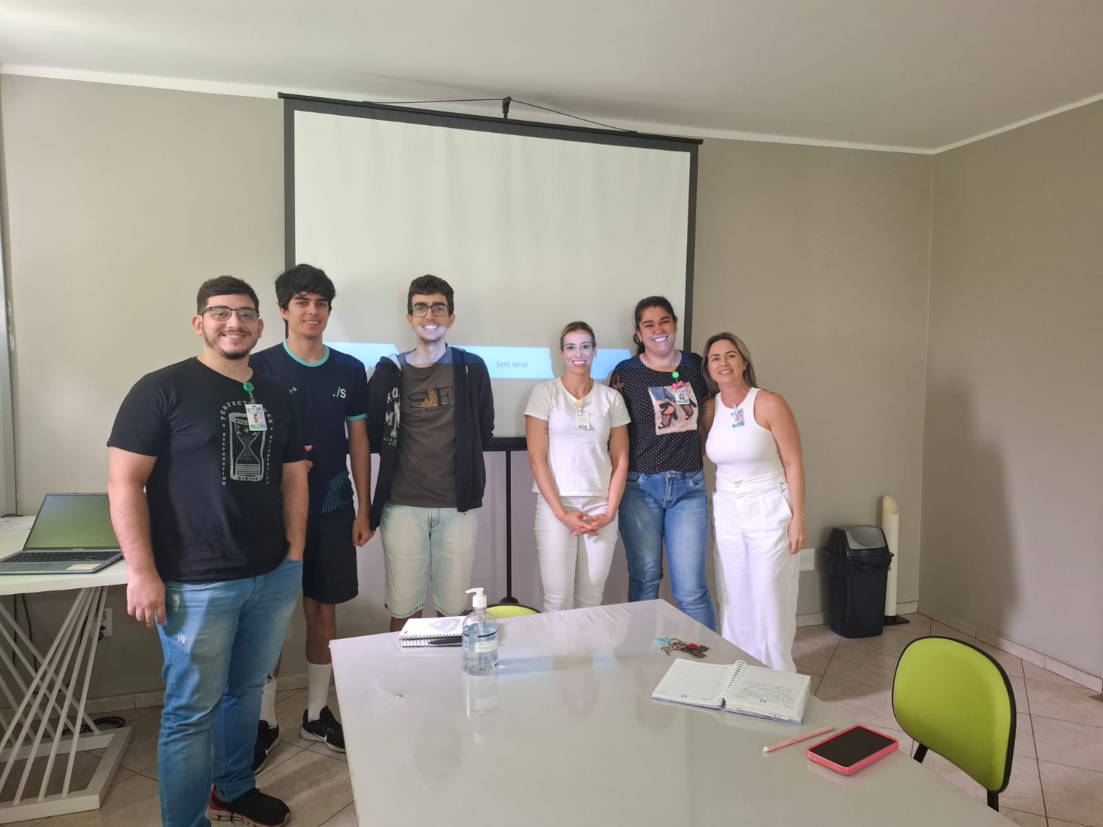 Foto 1 da notícia de título: Reunião sobre a implantação do estoque da farmácia no HABM, no portal do Grupo de Banco de Dados (GBD) - UNESP/IBILCE - São José do Rio Preto