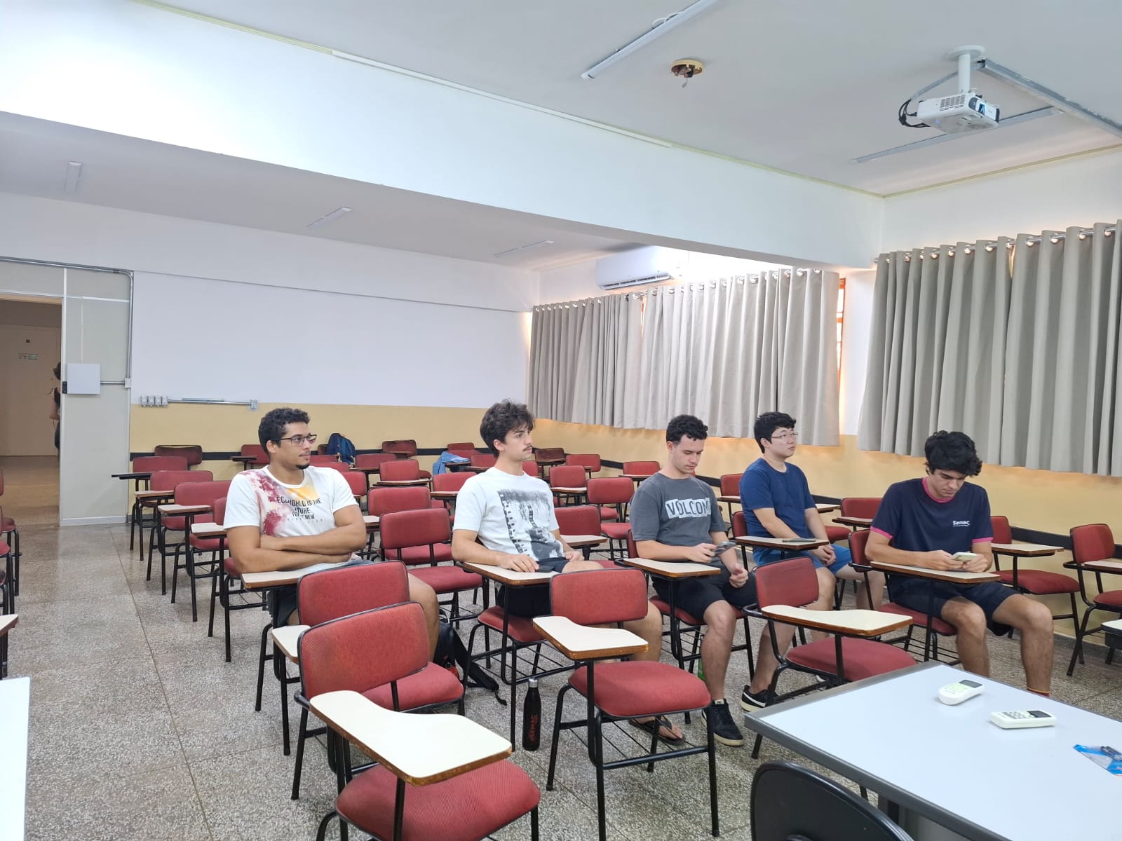 Foto 2 da notícia de título: Reunião com Prof. Dr. Carlos Roberto Valencio , no portal do Grupo de Banco de Dados (GBD) - UNESP/IBILCE - São José do Rio Preto