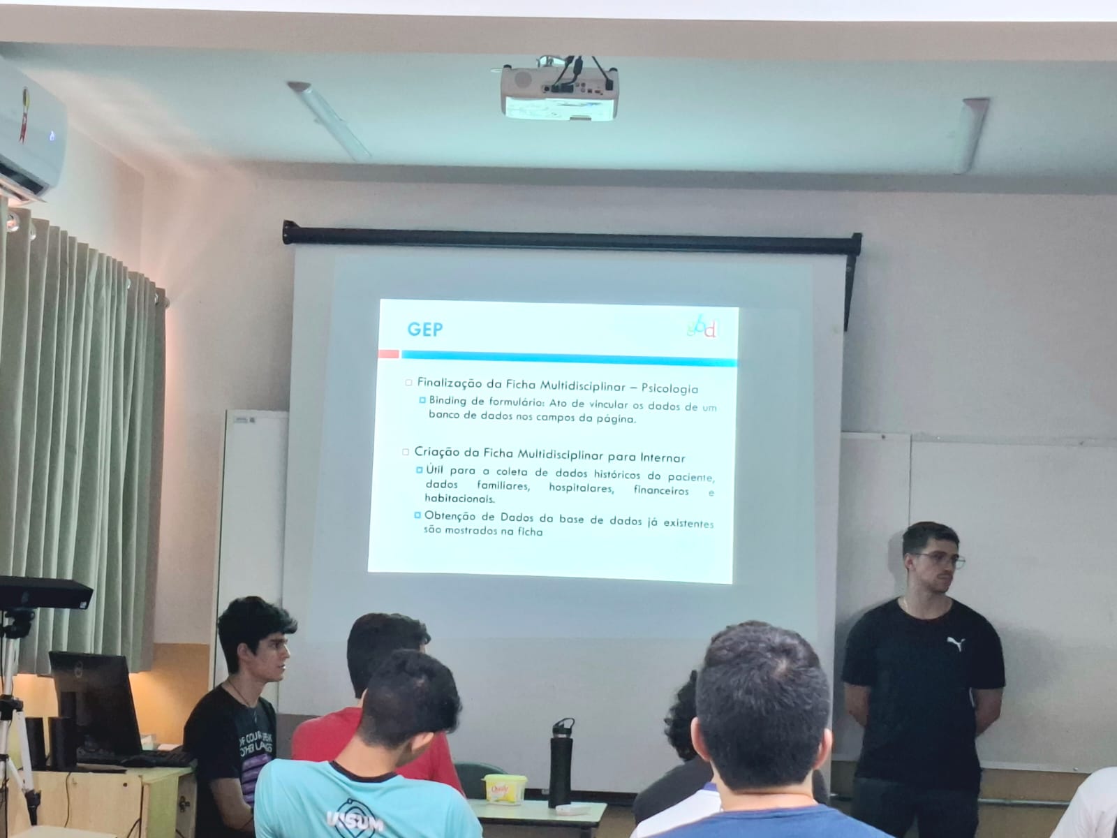 Foto 5 da notícia de título: Reunião com Prof. Dr. Carlos Roberto Valencio, no portal do Grupo de Banco de Dados (GBD) - UNESP/IBILCE - São José do Rio Preto