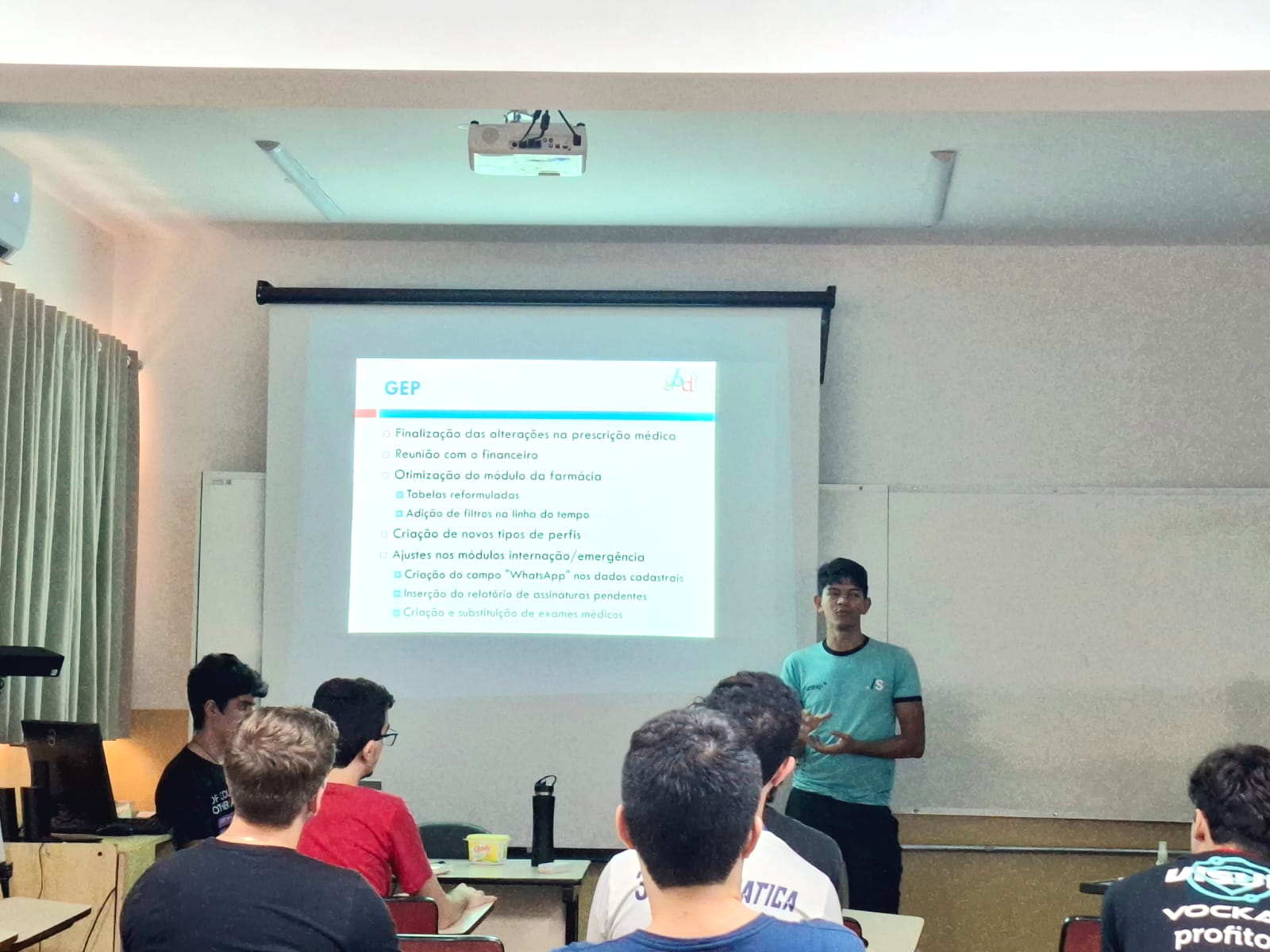 Foto 9 da notícia de título: Reunião com Prof. Dr. Carlos Roberto Valencio, no portal do Grupo de Banco de Dados (GBD) - UNESP/IBILCE - São José do Rio Preto